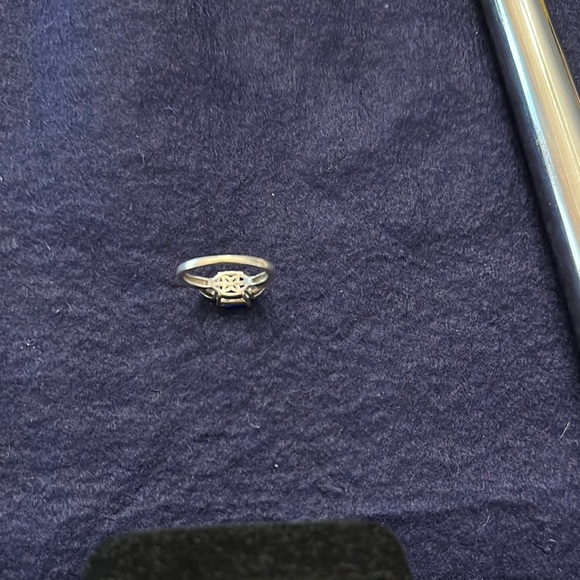 Blue and White Lab Created Sapphire Sz6 Ring Sterling Silver - Picture 6 of 13